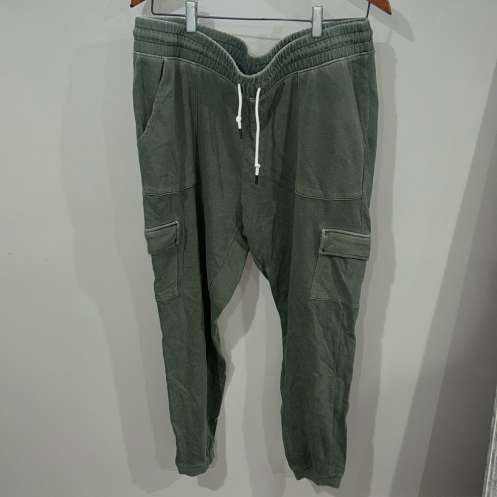 Old Navy sweatpants